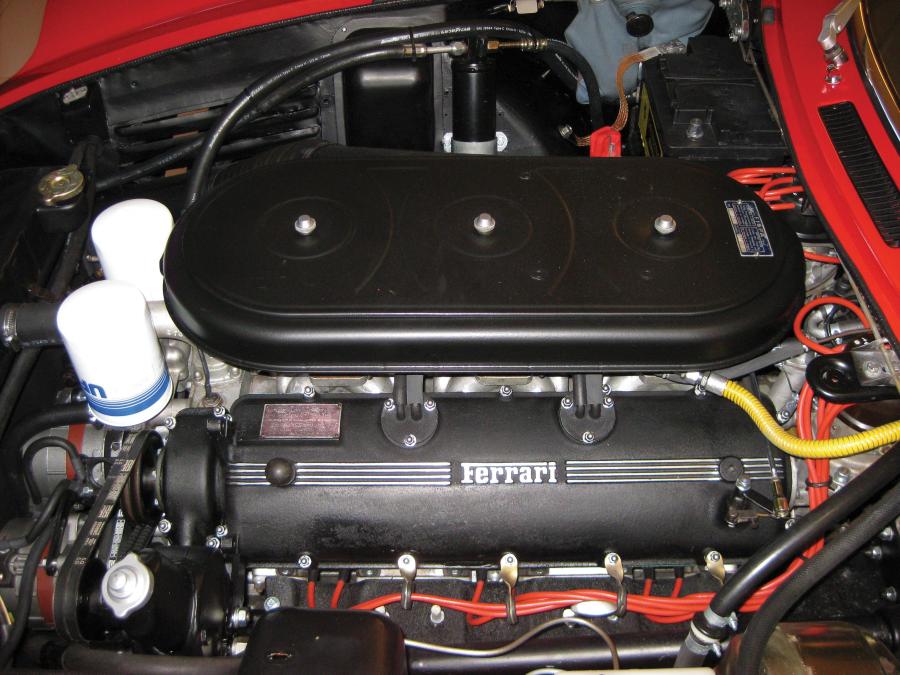  Ferrari 365 GT 2+2 1969 года  (фото 12 из 19)